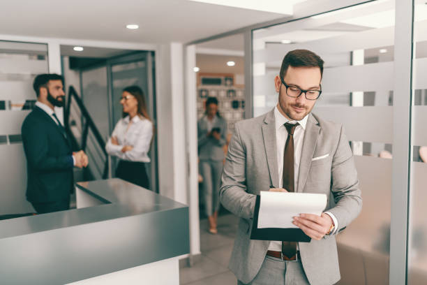 What should you wear to look stylish without trying hard?